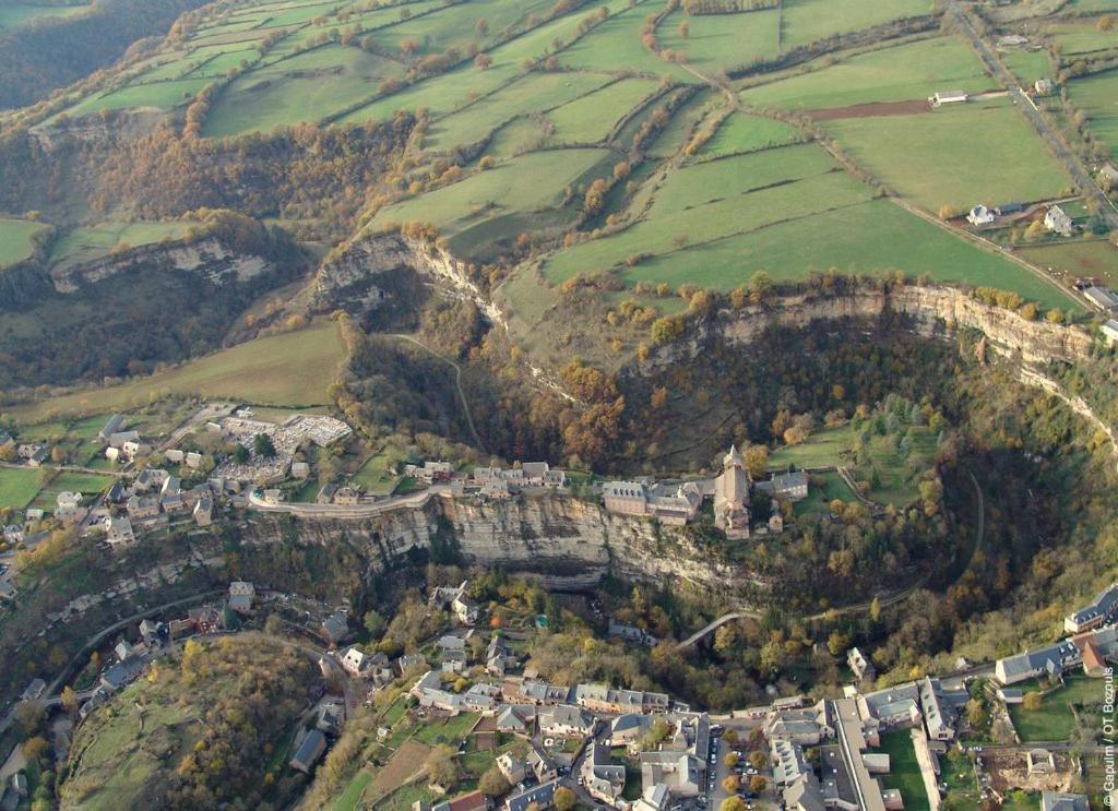 La Palatine Chambre Chez L Habitant A 20 Mn De Rodez Calmont  ภายนอก รูปภาพ